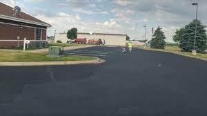  Riverside, IL Driveway Paving Pros